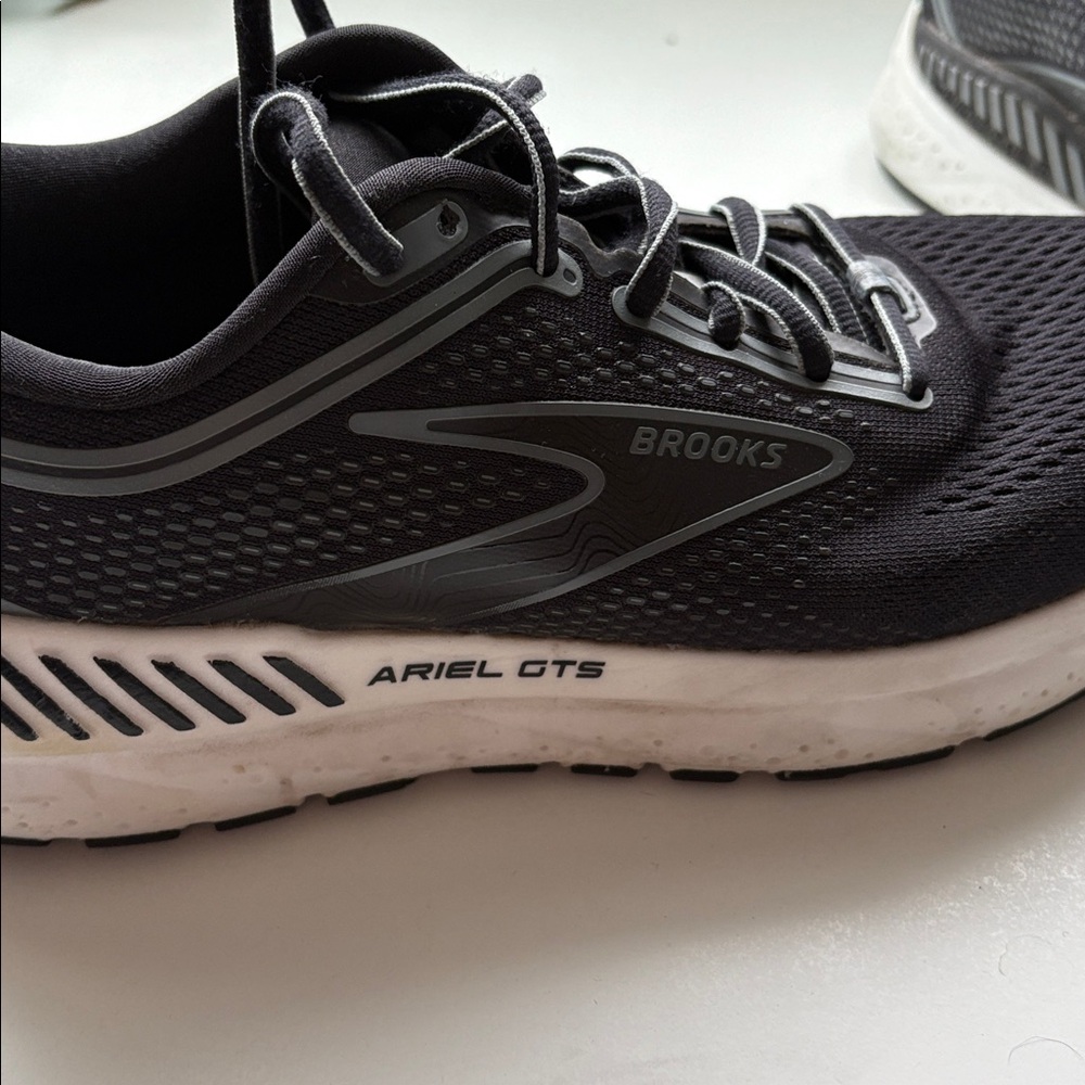 Brooks Ariel GTS 23 Women's Running Shoes Black Gray Size 9 Sneakers Jog - Picture 7 of 10